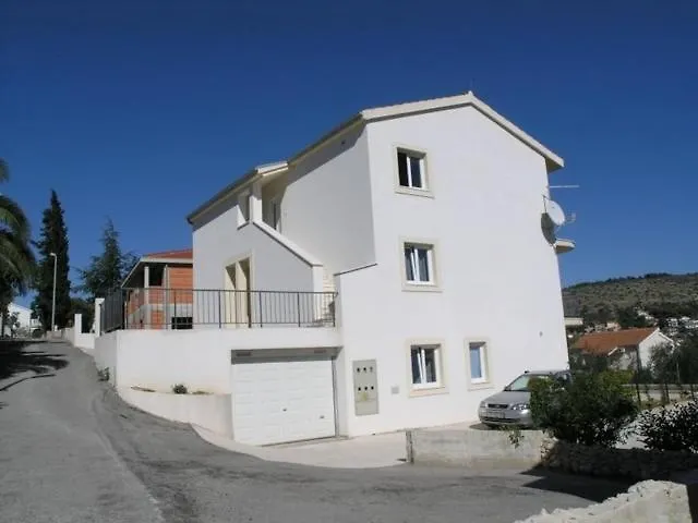 Apartment In Okrug Gornji With Sea View, Terrace, Air Conditioning, Wifi 5069-1 Trogir Chorvatsko